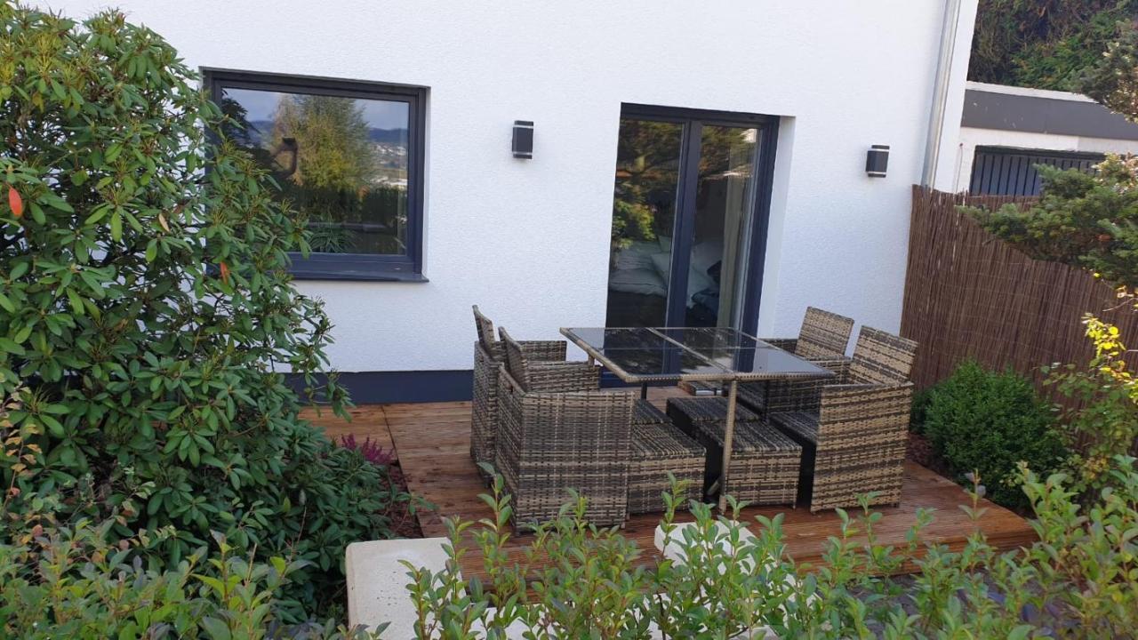 Haus Edda - Ferienwohnungen Mit Garten Und Schlossblick Marburg Extérieur photo