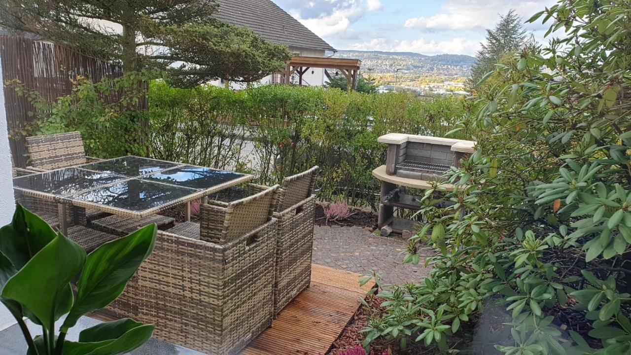 Haus Edda - Ferienwohnungen Mit Garten Und Schlossblick Marburg Extérieur photo
